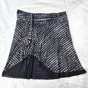 Black and White Tapered Skirt, Size 14
